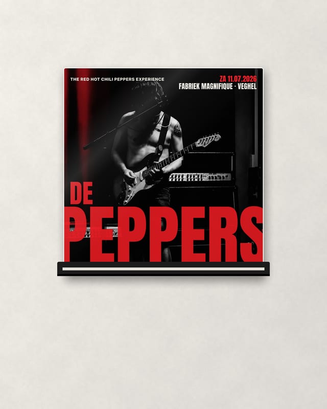 Tile · The guitarist · Image 1 of 2